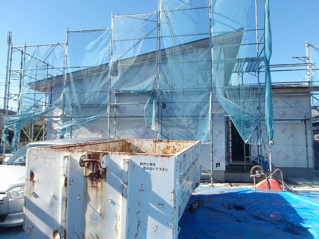 新築中の建物