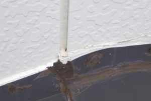 壁からの雨漏れ箇所