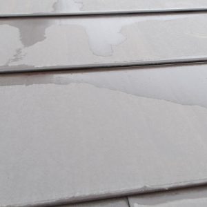 毛細管現象による雨漏れ