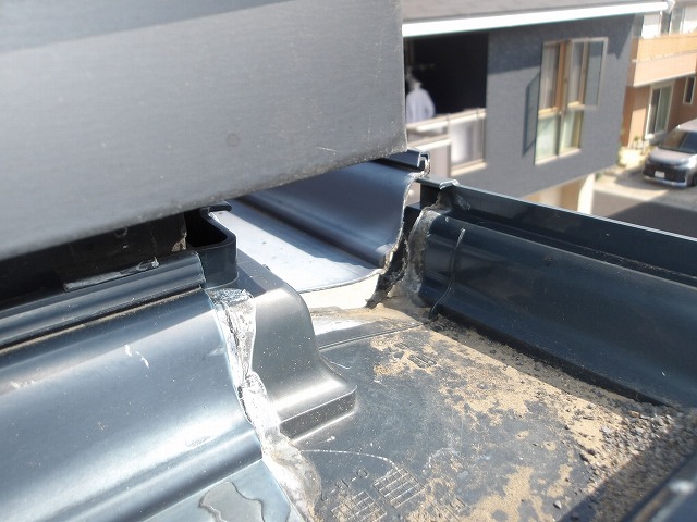 外れた軒樋