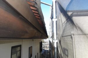 既存雨樋取り外し