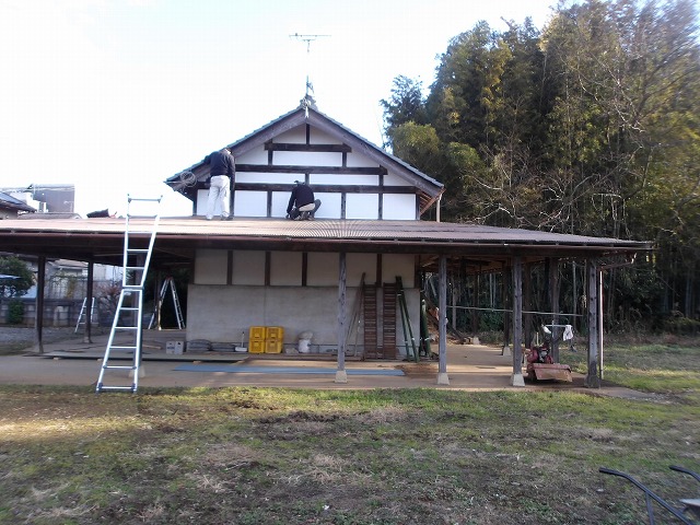施工前の屋根