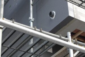 ベランダ排水管移動