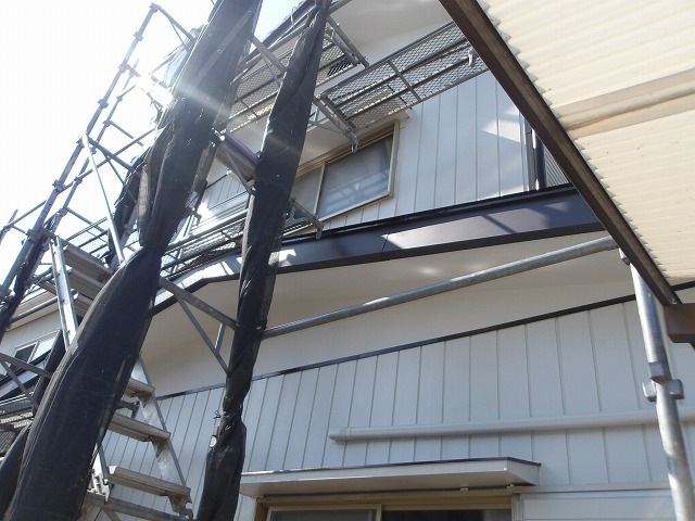 破風板巻き施工完了