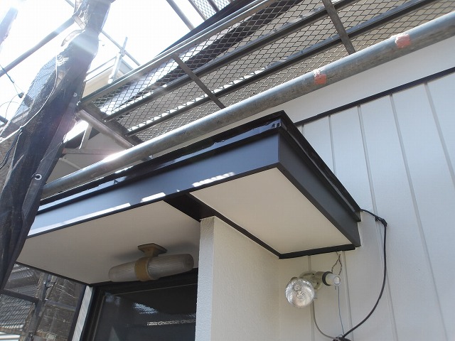 玄関破風板巻き