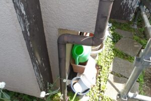 腐食した柱