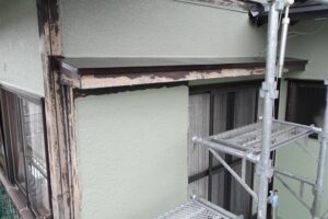 経年劣化した柱