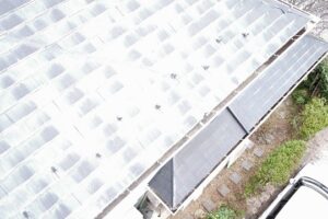 経年劣化した屋根